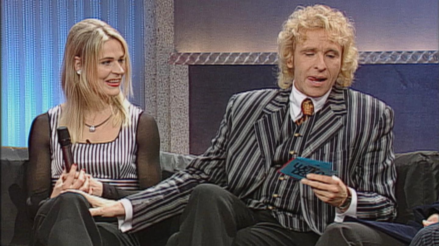 Sexismus im TV der 90er: "Wenn ich das sehe, bleiben mir die Chips im Hals stecken"