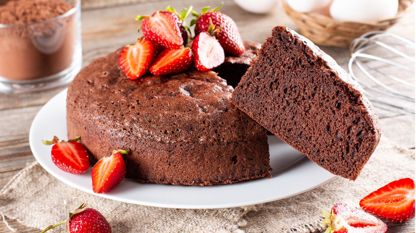 Kuchen-Blitzrezept: Für den schnellen 9-Löffel-Schokokuchen brauchst du keine Waage
