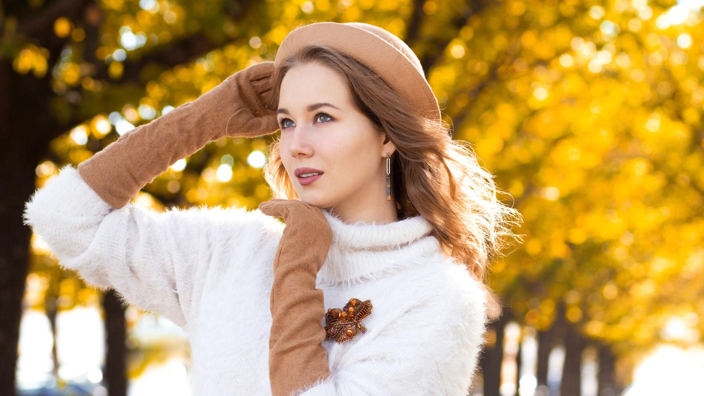 Zeitloser Trend: Dieses "Oma-Accessoire" macht dein Herbst-Outfit zum absoluten Hingucker