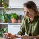 "Mir bleibt sowieso nichts übrig": Wie du auch ohne viel Geld mit dem Sparen anfangen kannst
