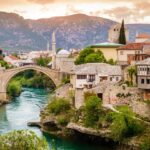 Herbst-Urlaub 2026: 3 europäische Städte, die jetzt noch echte Geheimtipps sind