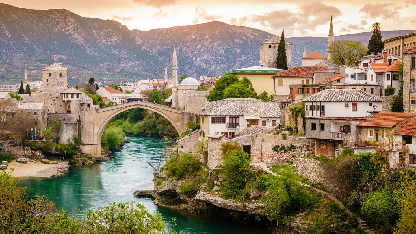 Herbst-Urlaub 2026: 3 europäische Städte, die jetzt noch echte Geheimtipps sind