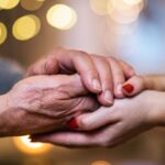 Freundschaft kennt kein Alter: Die besten Beziehungstipps bekam sie von einem 93-Jährigen