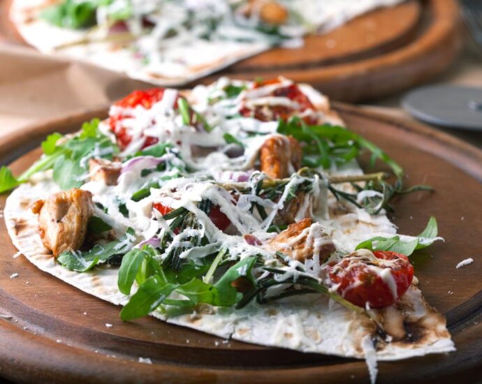 High-Protein-Rezept: Diese Wrap-Pizza liefert dir viel Eiweiß und vollen Geschmack
