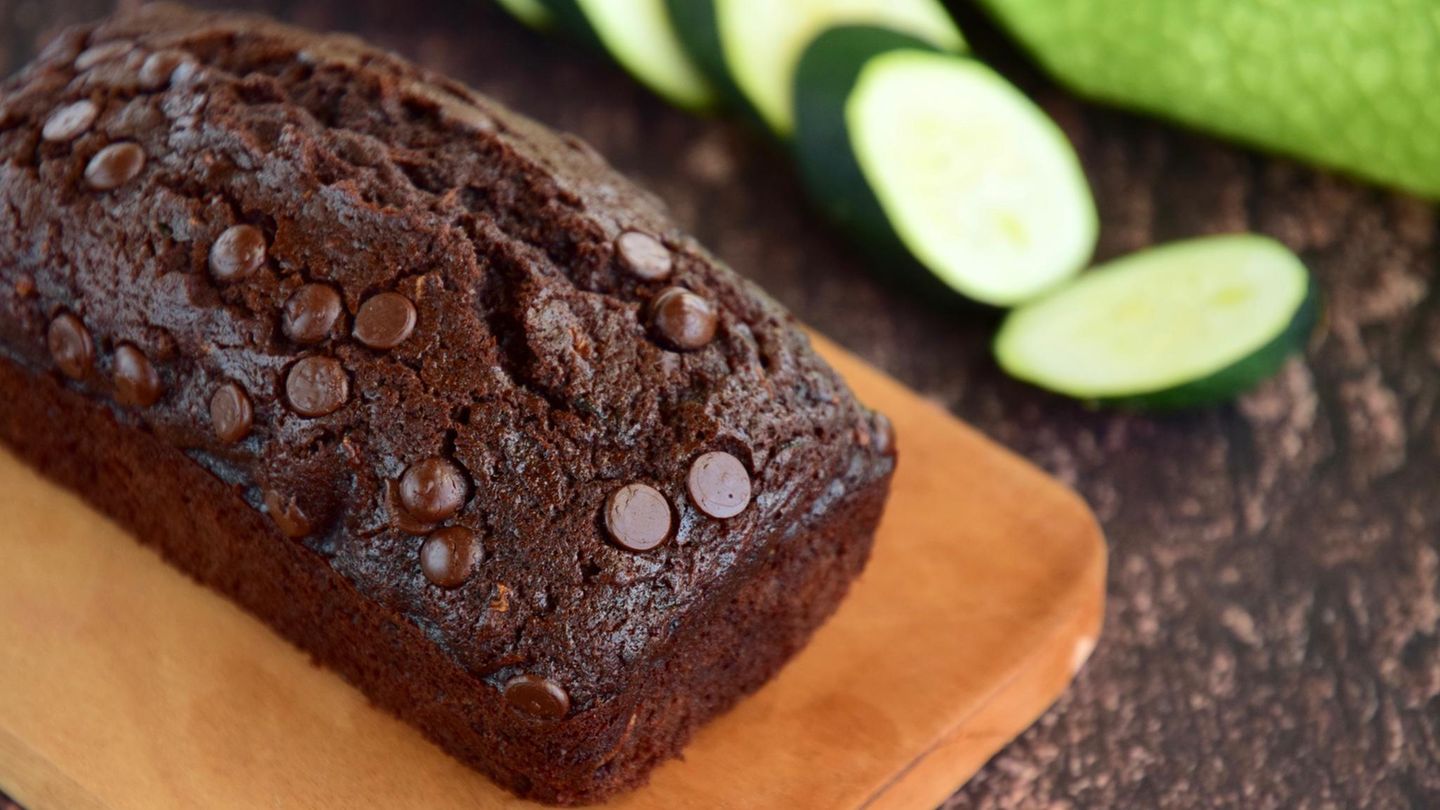 Gesundes Kuchenrezept: Dieser saftige Zucchini-Schokokuchen wärmt die Seele