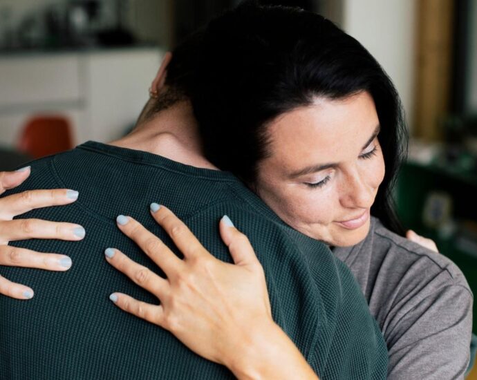 Wenn Kinder großwerden: Mein Sohn braucht mich nicht weniger – nur ganz anders
