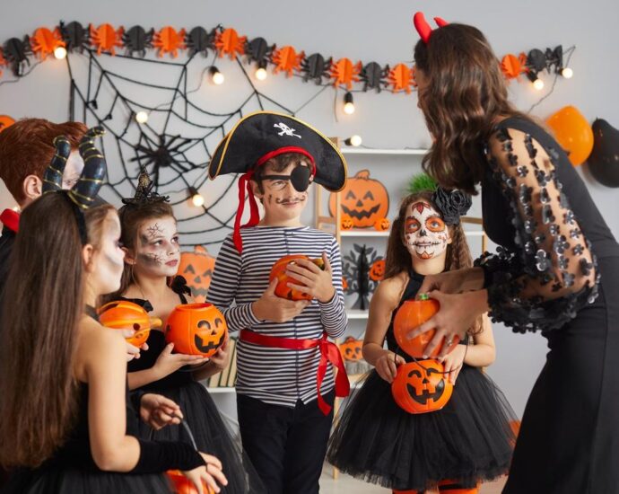 Halloween-Spiele: 13 unheimlich spaßige Ideen für Groß und Klein