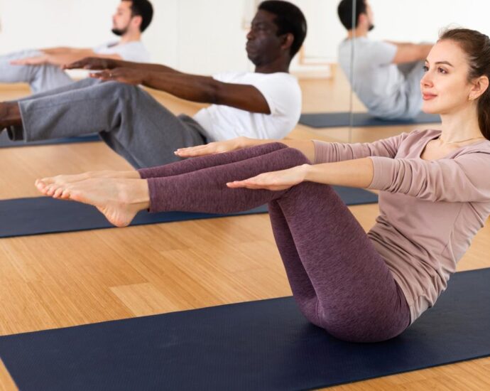 Koffer Crunches: Die beste Fitnessübung für einen straffen Bauch